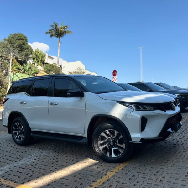 🚘 Hilux SW4   OU 💰 R$350.000 no PIX!!